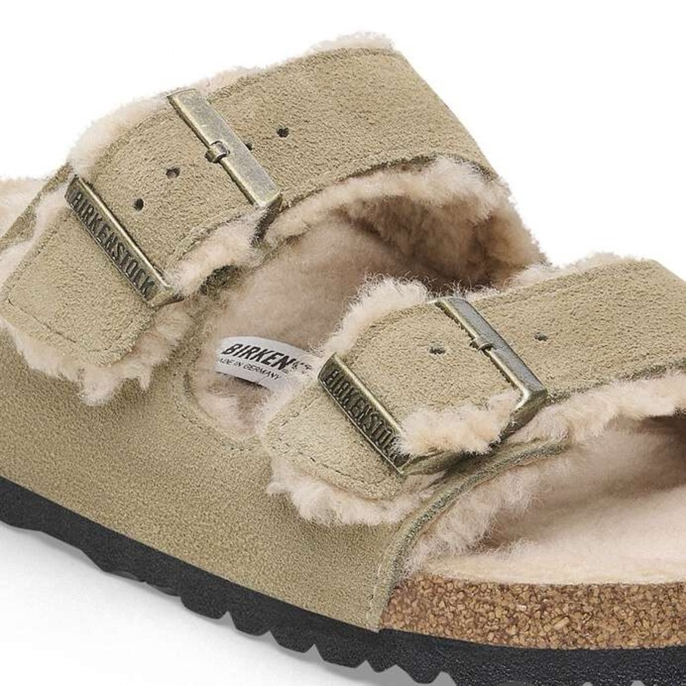 Arizona Shearling
Suede Leather - Picture 4 of 7